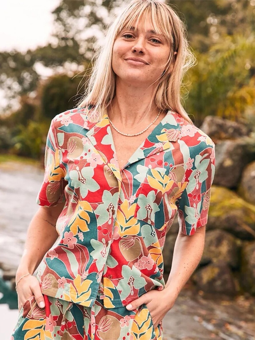 Marine Layer Lucy Hibiscus Floral Short-Sleeve Button-Down Shirt NWT Sz Medium